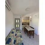 Small House With Balcony Apartment Rosolina Mare