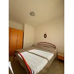 Small House With Balcony * Rosolina Mare