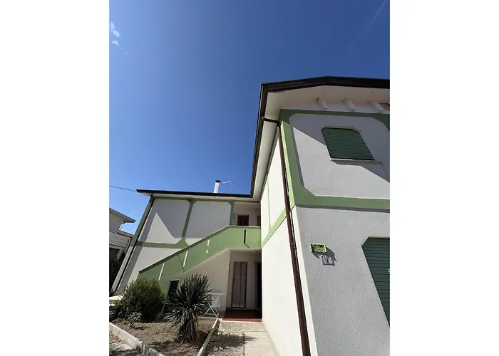 Small House With Balcony Apartman Rosolina Mare