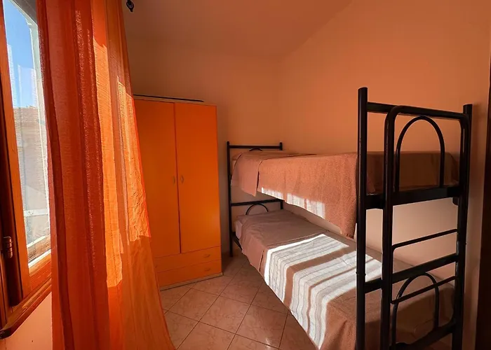 Small House With Balcony Appartement