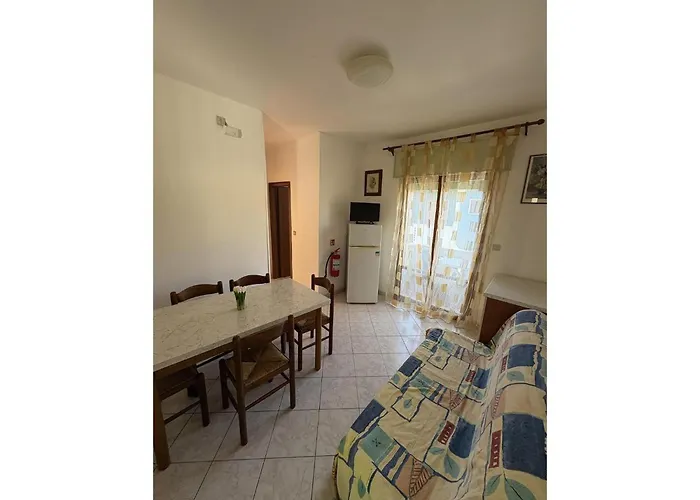 Small House With Balcony Appartement